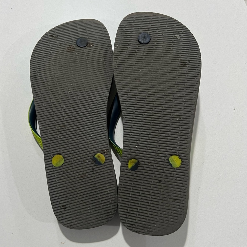 Havianas Sandals - Picture 2 of 2